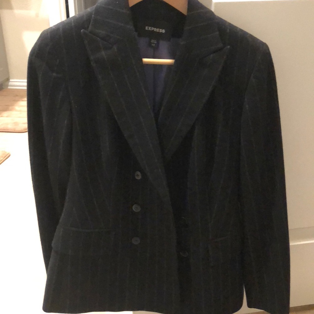 Express wool pant suit